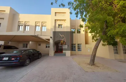 مجمع سكني - 4 غرف نوم - 4 حمامات للايجار في فلل عين خالد - عين خالد - الدوحة