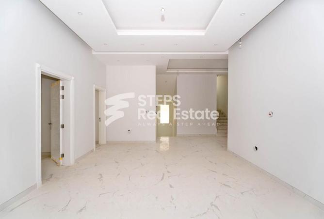 933137 - Property Image 3