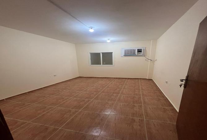 933810 - Property Image 2