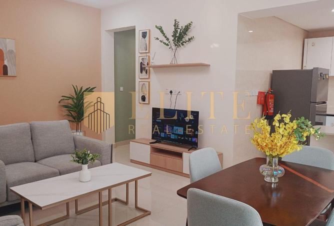 971160 - Property Image 2