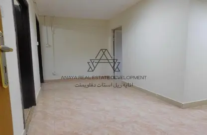 شقة - غرفة نوم - 1 حمام للايجار في شارع ام السنيم - عين خالد - الدوحة
