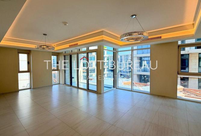 975983 - Property Main Image