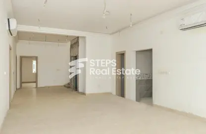Empty Room image for: Villa - 7 Bedrooms for sale in Al Kheesa - Al Kheesa - Umm Salal Mohammed, Image 1