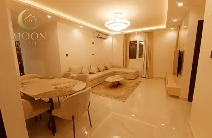 Apartment - 2 Bedrooms - 2 Bathrooms for rent in Umm Ghuwalina - Umm Ghuwailina - Doha