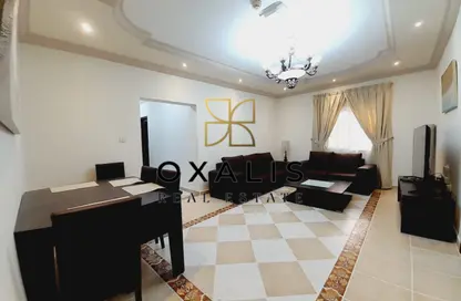 Apartment - 2 Bedrooms - 2 Bathrooms for rent in Asim Bin Omar Street - Al Mansoura - Doha