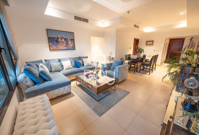 932718 - Property Image 2