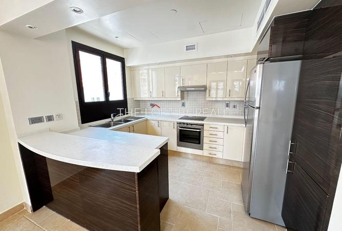 903271 - Property Image 3