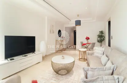 Apartment - 1 Bedroom - 2 Bathrooms for rent in East Porto Drive - Porto Arabia - The Pearl Island - Doha