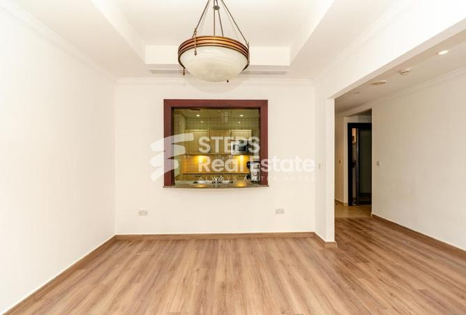 990760 - Property Image 2