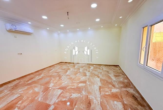 976868 - Property Image 3