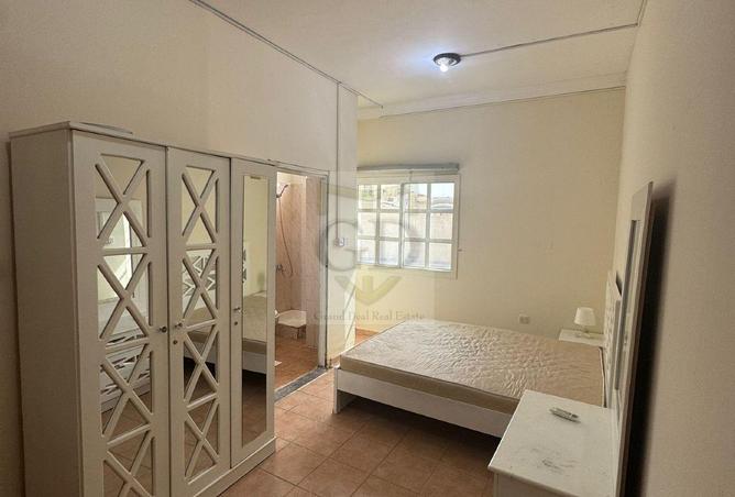 987764 - Property Main Image