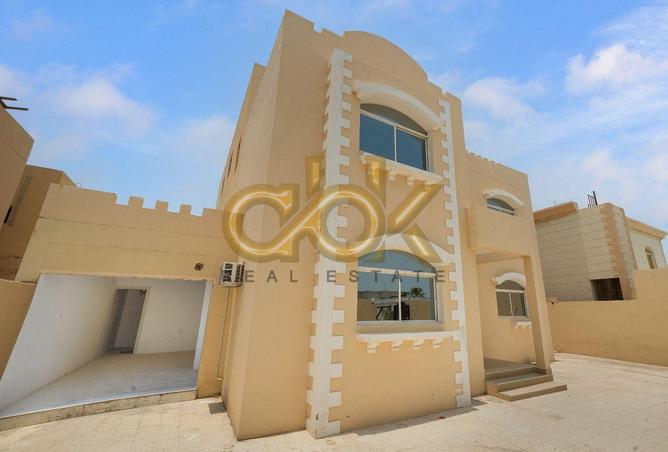 927271 - Property Image 2