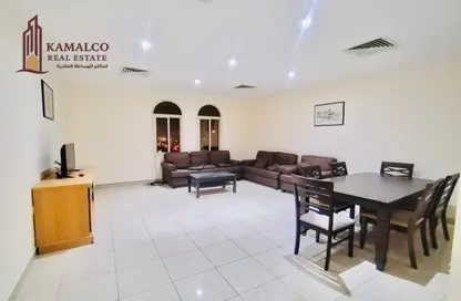 Apartment - 2 Bedrooms - 2 Bathrooms for rent in Al Muntazah Street - Al Muntazah - Doha