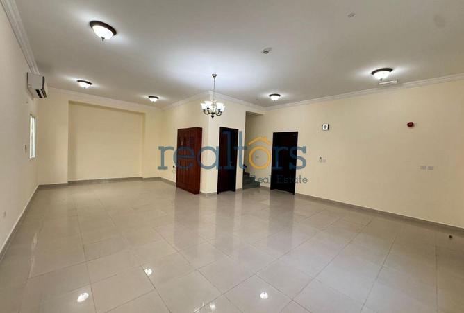 992100 - Property Image 3