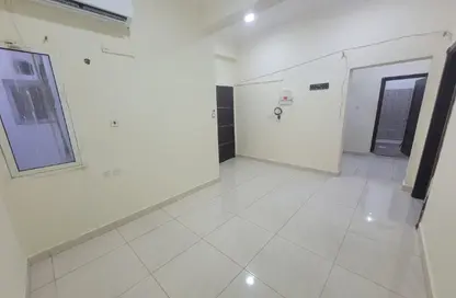Apartment - 2 Bedrooms - 1 Bathroom for rent in Madinat Khalifa South - Madinat Khalifa - Doha