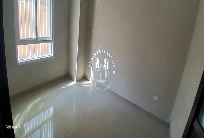 978162 - Property Image 2