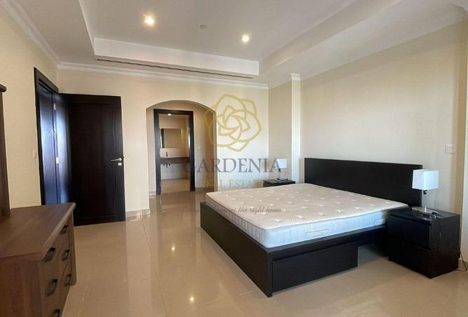 929218 - Property Image 2
