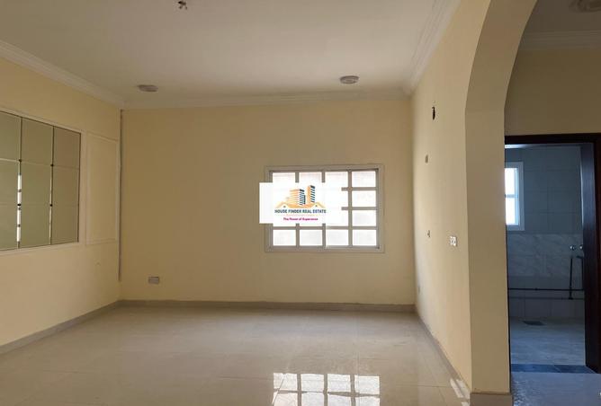 960802 - Property Image 3