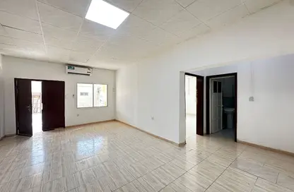 Apartment - 3 Bedrooms - 2 Bathrooms for rent in Palm Village residence - New Salata - Salata - Doha