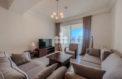 Living Room image for: Apartment - 2 Bedrooms - 3 Bathrooms for rent in Viva East - Viva Bahriyah - The Pearl Island - Doha, Image 1
