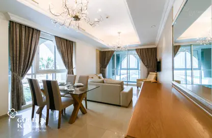 Living / Dining Room image for: Apartment - 2 Bedrooms - 3 Bathrooms for rent in Viva East - Viva Bahriyah - The Pearl Island - Doha, Image 1