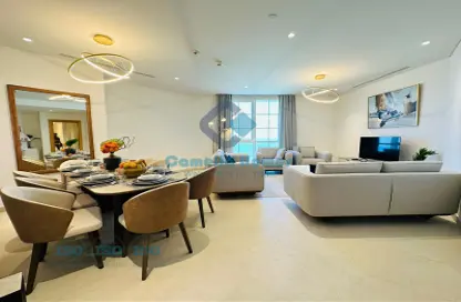 Living / Dining Room image for: Apartment - 2 Bedrooms - 4 Bathrooms for rent in Viva West - Viva Bahriyah - The Pearl Island - Doha, Image 1