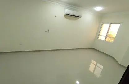 Apartment - 2 Bedrooms - 2 Bathrooms for rent in Fereej Kulaib - Doha