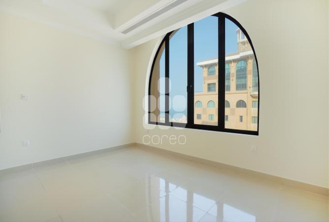 930847 - Property Image 2