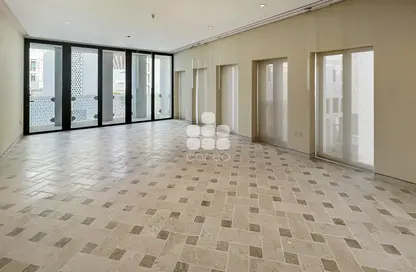 Empty Room image for: Apartment - 3 Bedrooms - 3 Bathrooms for rent in Wadi 1 - Wadi - Msheireb Downtown Doha - Doha, Image 1
