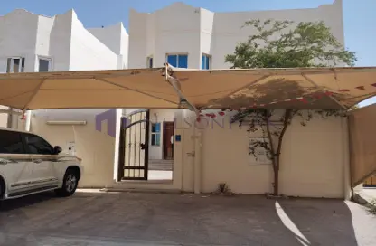 فيلا - 7 غرف نوم - 7 حمامات للايجار في عين خالد - عين خالد - الدوحة