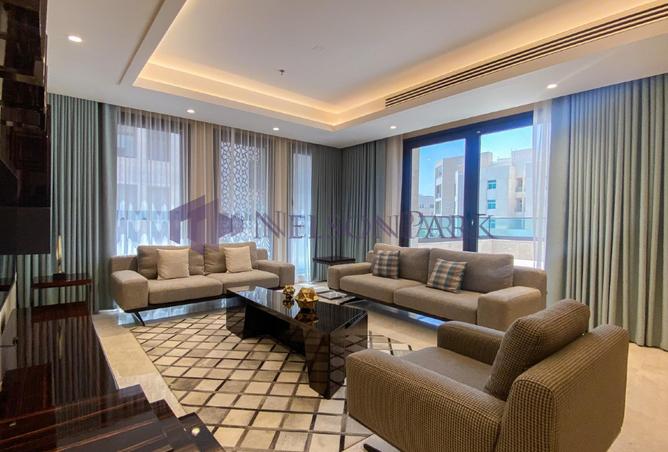 831587 - Property Image 2