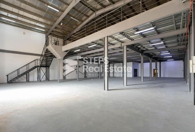 982478 - Property Image 3