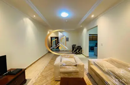 Apartment - 1 Bedroom - 1 Bathroom for rent in Al Sadd Tourist Apartments - Al Sadd - Doha