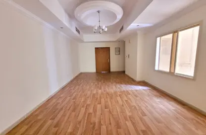 Apartment - 2 Bedrooms - 2 Bathrooms for rent in Al Mansoura - Al Mansoura - Doha