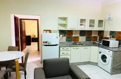 Apartment - 1 Bedroom - 1 Bathroom for rent in Al Maamoura - Al Maamoura - Doha