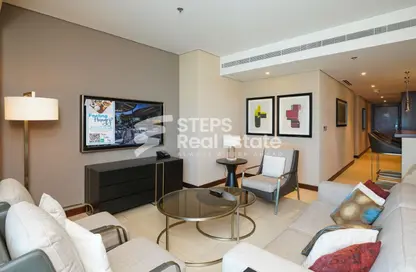 Apartment - 2 Bedrooms - 3 Bathrooms for rent in Carnaval - Qanat Quartier - The Pearl Island - Doha