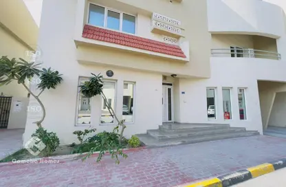 Compound - 3 Bedrooms - 3 Bathrooms for rent in Muraikh - AlMuraikh - Doha