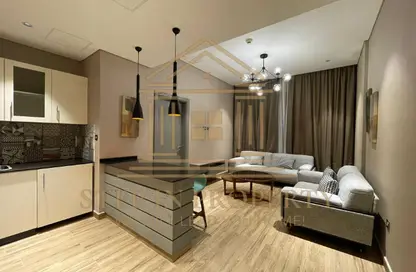 Apartment - 1 Bedroom - 2 Bathrooms for rent in Ramada Commercial Building - Al Rawabi Street - Al Muntazah - Doha