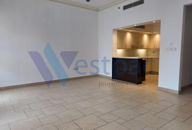913751 - Property Image 3