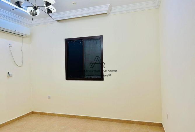 943083 - Property Image 2