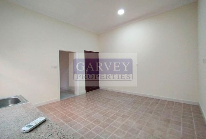 954456 - Property Main Image