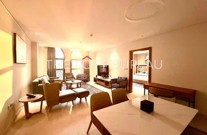 شقة - غرفة نوم - 2 حمامات للايجار في البلاج الجنوبي - البلاج - جزيرة اللؤلؤة - الدوحة