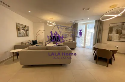 Apartment - 2 Bedrooms - 3 Bathrooms for rent in Floresta Gardens - Floresta Gardens - The Pearl Island - Doha