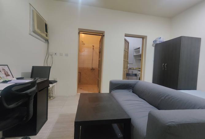 904042 - Property Image 3