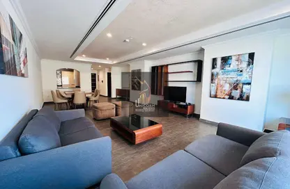 Apartment - 1 Bedroom - 2 Bathrooms for rent in West Porto Drive - Porto Arabia - The Pearl Island - Doha Apartment - 1 Bedroom - 2 Bathrooms for rent in West Porto Drive - Porto Arabia - The Pearl Island - Doha