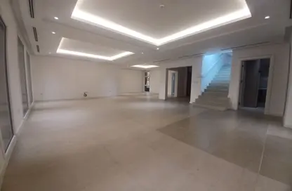 فيلا - 5 غرف نوم - 6 حمامات للايجار في فلل واست باي لاغون - وست باي لاجون - بحيرة وست لاجون - الدوحة