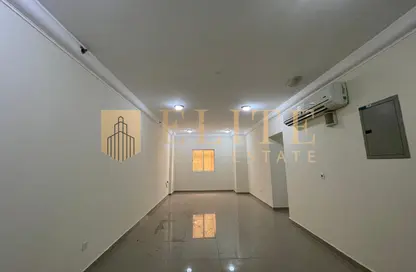 Apartment - 2 Bedrooms - 1 Bathroom for rent in Musheireb Apartments - Musheireb - Doha