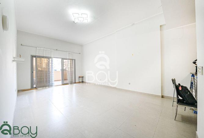 964221 - Property Main Image