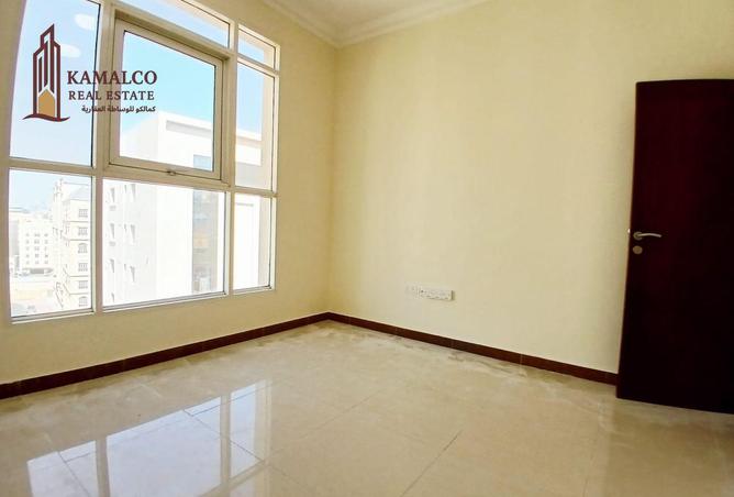 957928 - Property Image 2