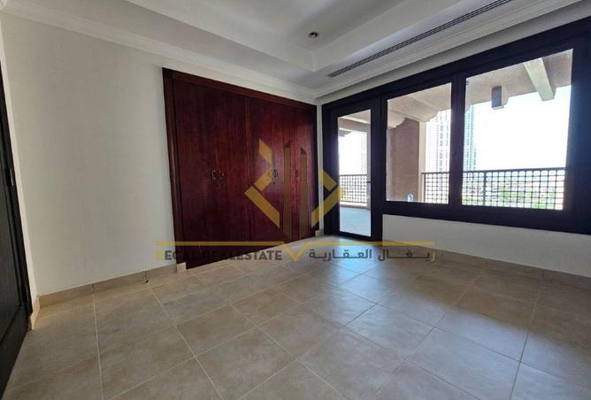 960739 - Property Image 2